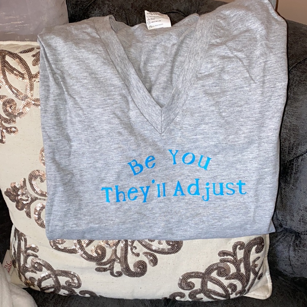 V-neck Tee